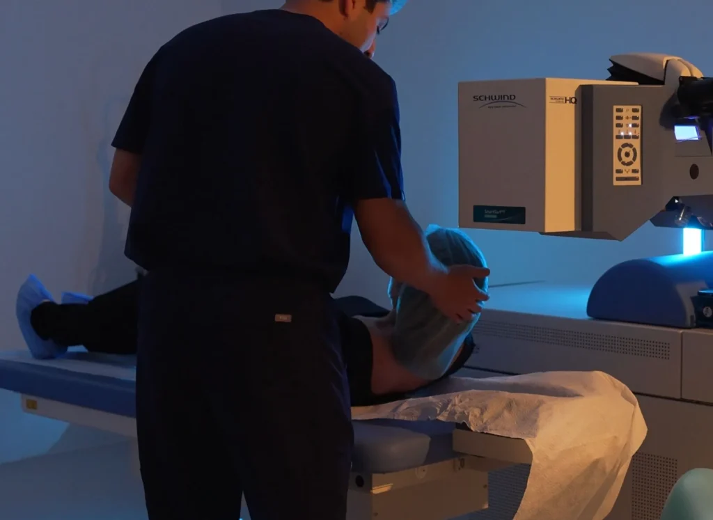 how does retina surgery work