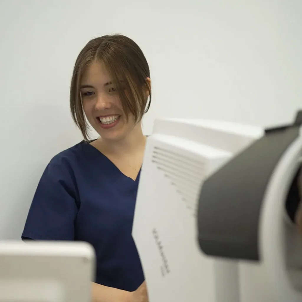 Eye checkup in Dubai and Abu Dhabi